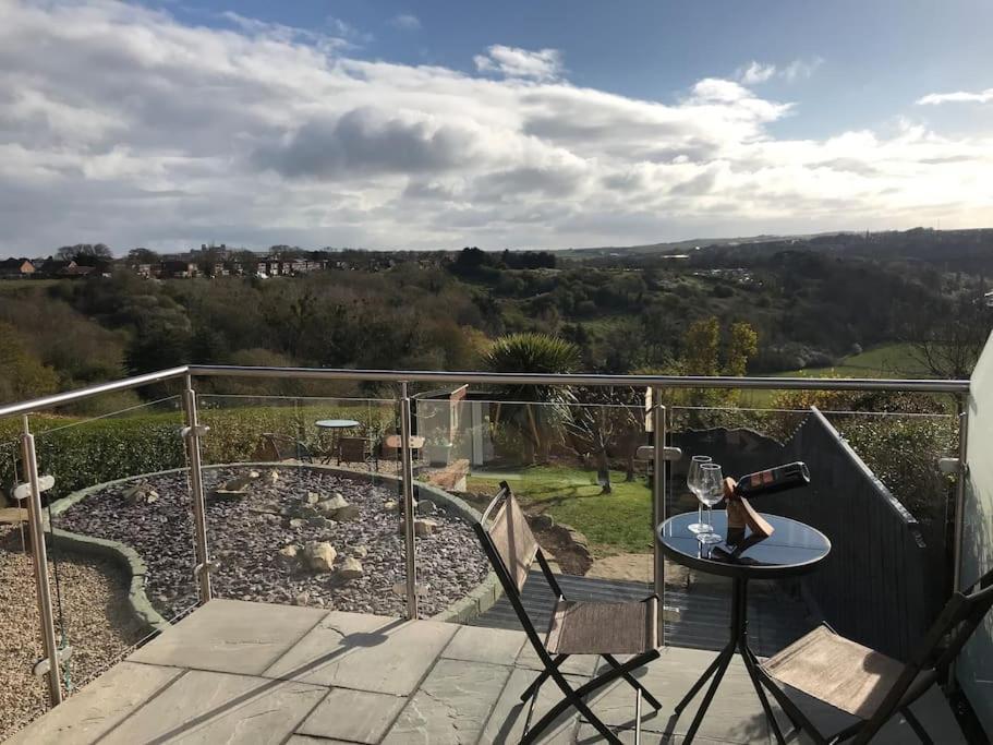 The View At 52, Whitby Daire Dış mekan fotoğraf